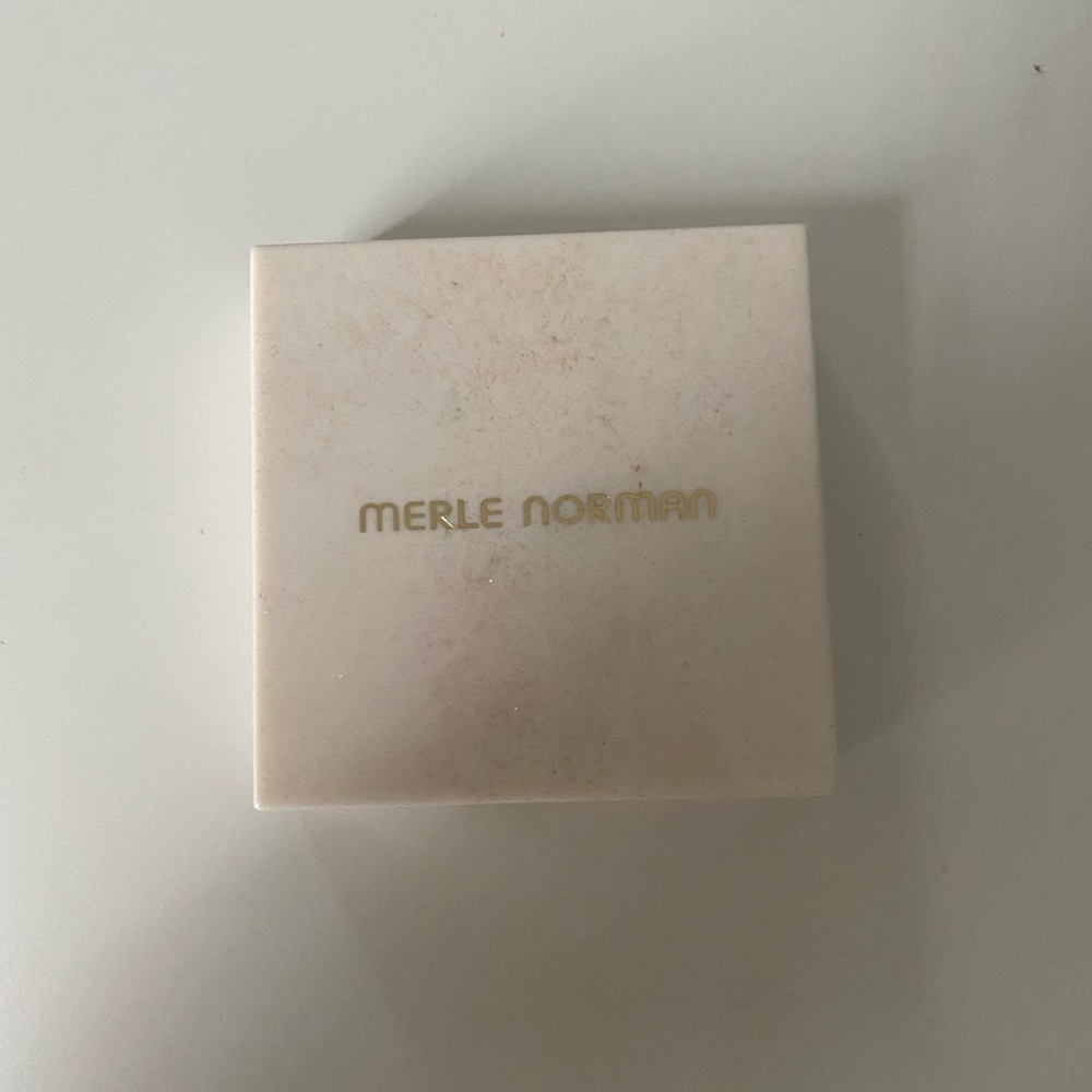 Merle Norman singular eyeshadow!